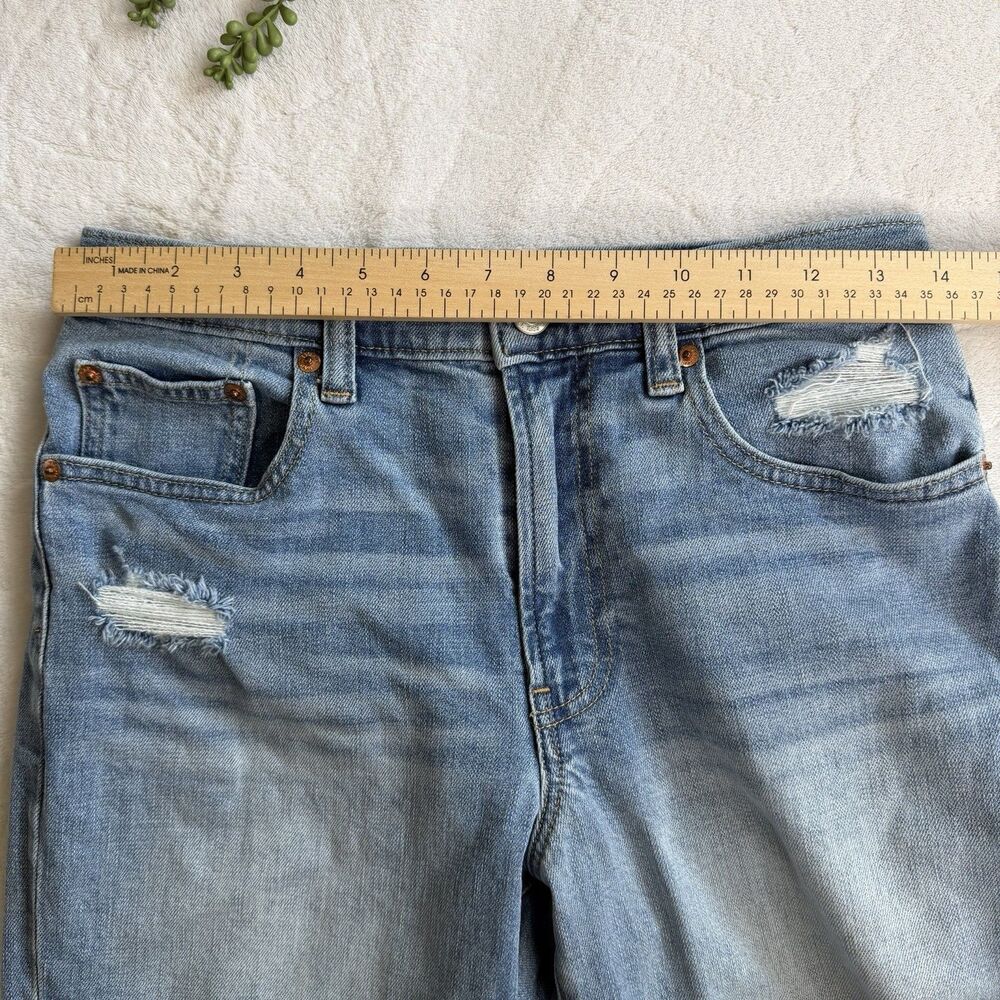 GAP 9" High Rise Bermuda Denim Jean Shorts Distressed Rips Women's Size 26/2R - Picture 9 of 14